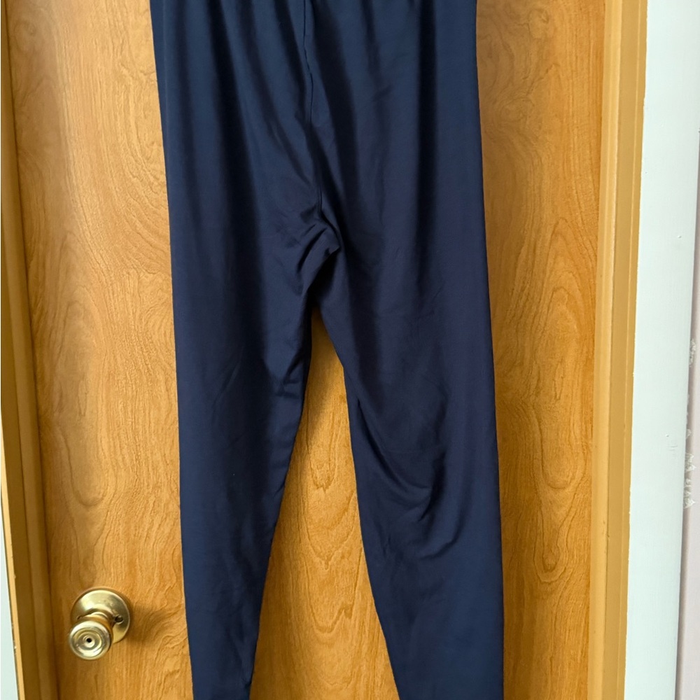 Zenana Outfitters Navy Stretch Leggings